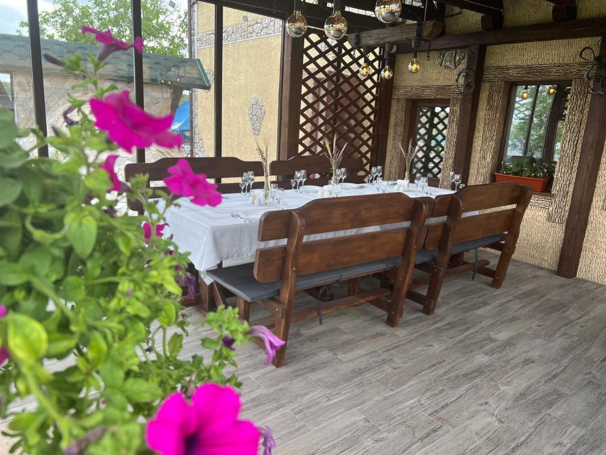 Colina Verde Resort คีชีเนา ภายนอก รูปภาพ